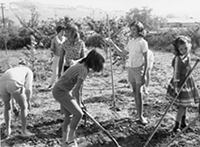 Girls Gardening1